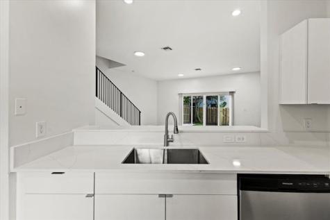 2921 SW 18th Terrace Fort Lauderdale FL 33315