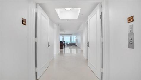 101 S Fort Lauderdale Beach Boulevard Fort Lauderdale FL 33316