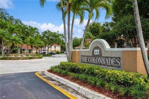 715 NW 92nd Avenue Plantation FL 33324