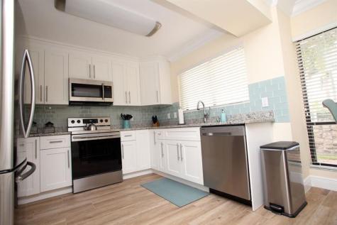 67 Balfour Road Palm Beach Gardens FL 33418