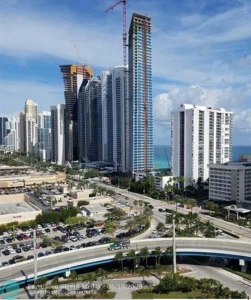 250 Sunny Isles Sunny Isles Beach FL 33160
