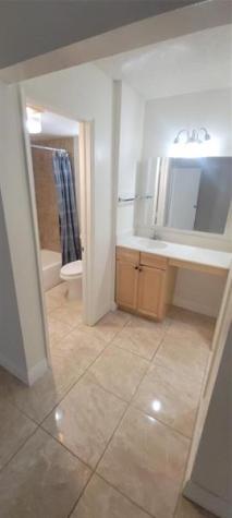 9421 SW Evergreen Place Davie FL 33324