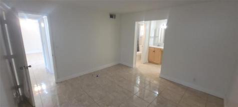 9421 SW Evergreen Place Davie FL 33324