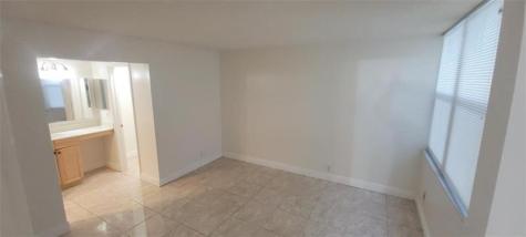 9421 SW Evergreen Place Davie FL 33324