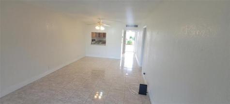 9421 SW Evergreen Place Davie FL 33324