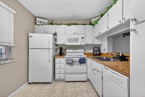 5511 Lakeside Drive Margate FL 33063