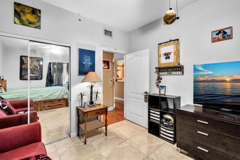 7727 Southampton Terrace Tamarac FL 33321
