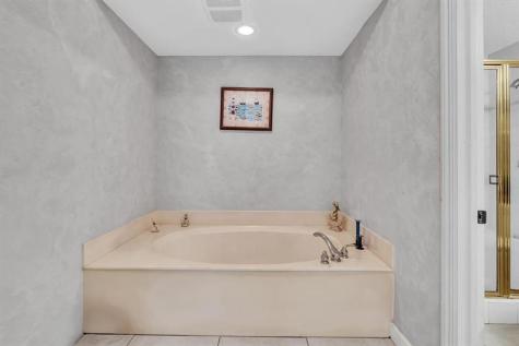 7727 Southampton Terrace Tamarac FL 33321