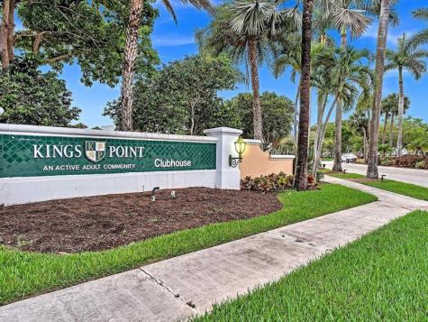 7727 Southampton Terrace Tamarac FL 33321