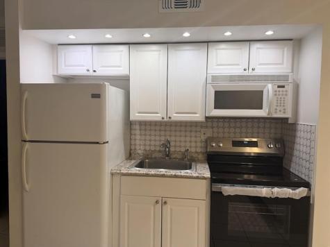 2700 Riverside Drive Coral Springs FL 33065