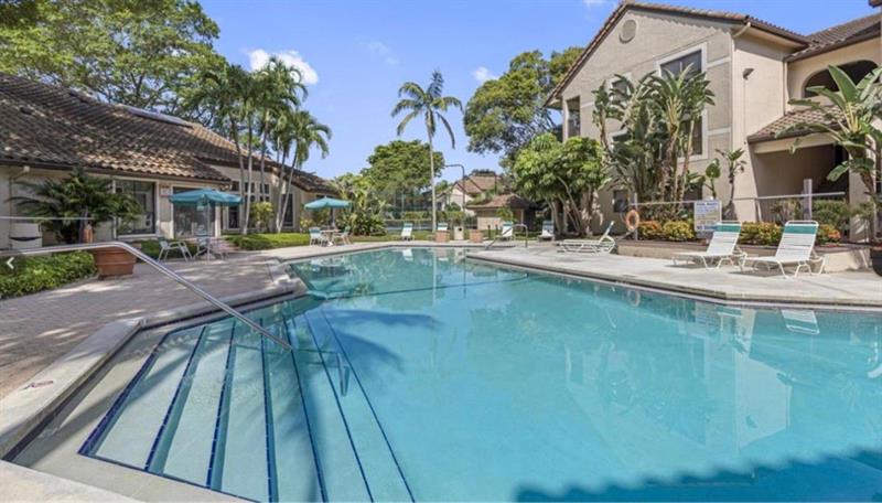 4221 W Mcnab Road Pompano Beach FL 33069