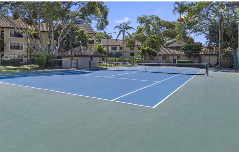 4221 W Mcnab Road Pompano Beach FL 33069