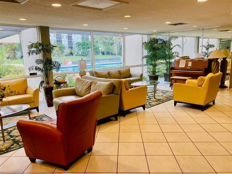 2112 S Cypress Bend Drive Pompano Beach FL 33069