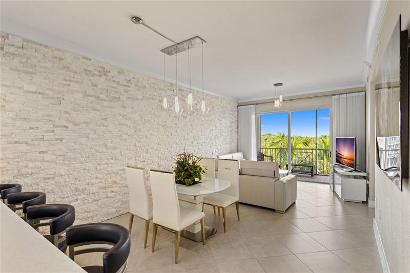 3500 Oaks Clubhouse Drive Pompano Beach FL 33069