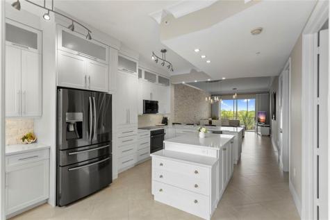 3500 Oaks Clubhouse Drive Pompano Beach FL 33069