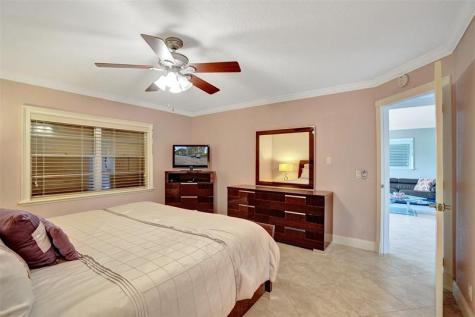 12900 SW 7th Court Pembroke Pines FL 33027