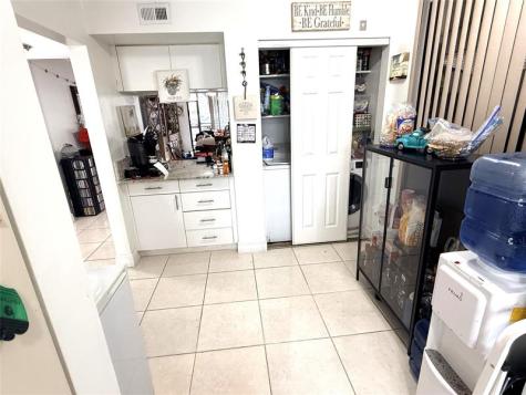 1101 Colony Point Circle Pembroke Pines FL 33026