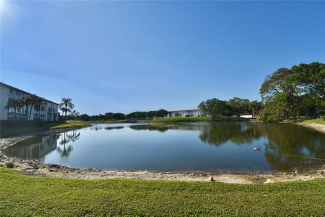 4301 Martinique Circle Coconut Creek FL 33066