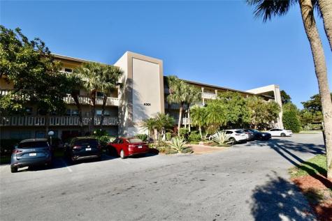 4301 Martinique Circle Coconut Creek FL 33066