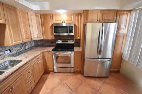 4301 Martinique Circle Coconut Creek FL 33066