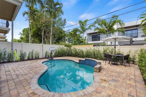 1121 NE 14th Avenue Fort Lauderdale FL 33304