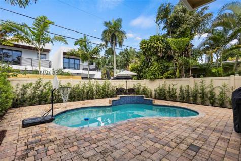 1121 NE 14th Avenue Fort Lauderdale FL 33304