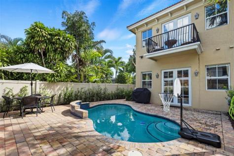 1121 NE 14th Avenue Fort Lauderdale FL 33304