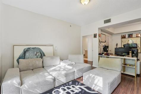 533 NE 3rd Avenue Fort Lauderdale FL 33301