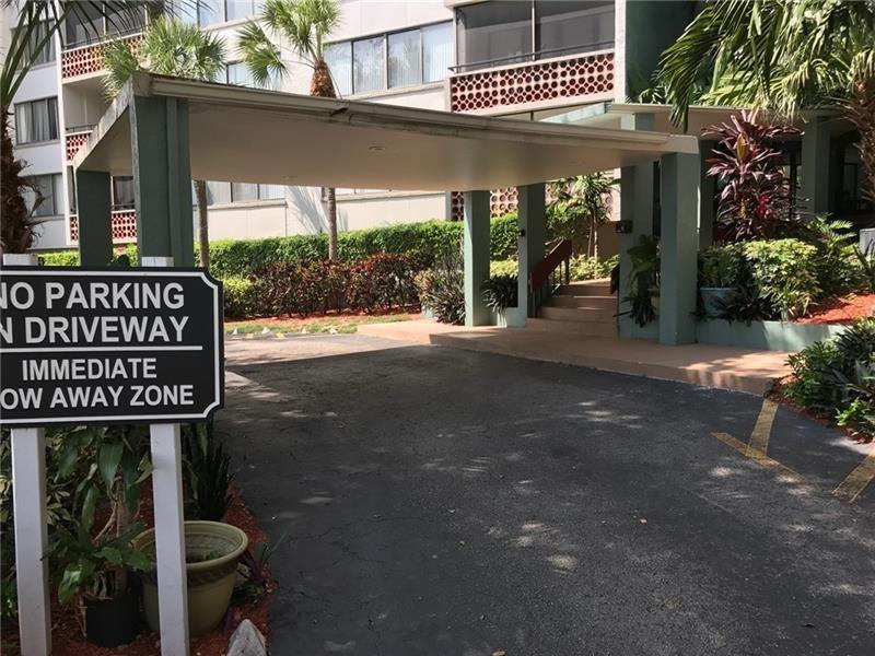 4222 Inverrary Boulevard Lauderhill FL 33319