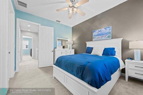 580 Pacific Grove Drive West Palm Beach FL 33401