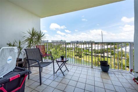 3850 Washington Street Hollywood FL 33021
