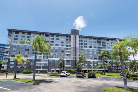 3850 Washington Street Hollywood FL 33021