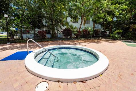 3850 Washington Street Hollywood FL 33021