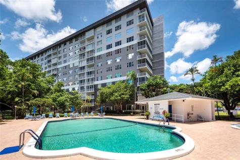 3850 Washington Street Hollywood FL 33021