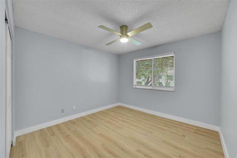 796 NW 91st Terrace Plantation FL 33324