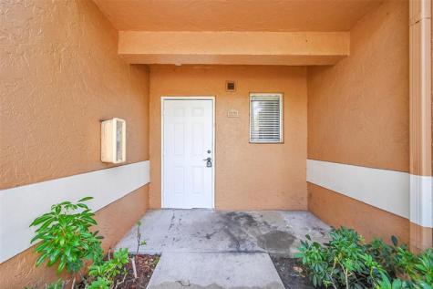 796 NW 91st Terrace Plantation FL 33324