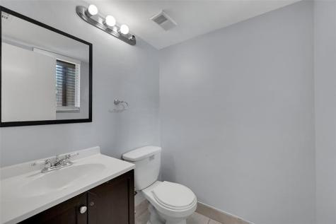 796 NW 91st Terrace Plantation FL 33324