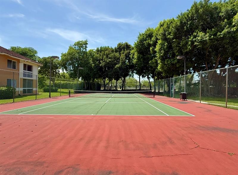 796 NW 91st Terrace Plantation FL 33324