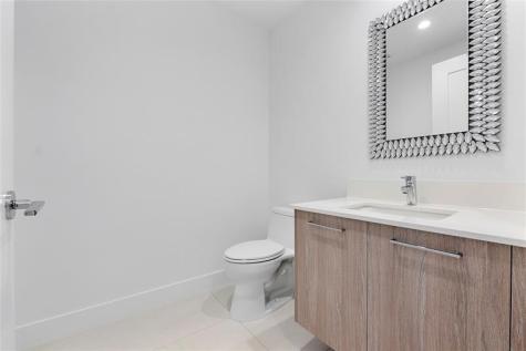 153 N Seabreeze Fort Lauderdale FL 33304