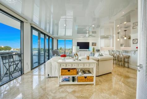3100 NE 48th Street Fort Lauderdale FL 33308