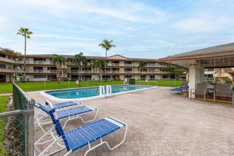 5300 Washington Street Hollywood FL 33021