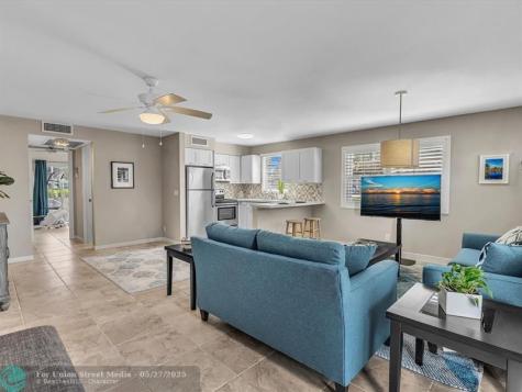 325 Durham J Deerfield Beach FL 33442