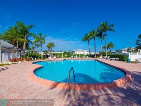 500 Grove Isle Circle Vero Beach FL 32962