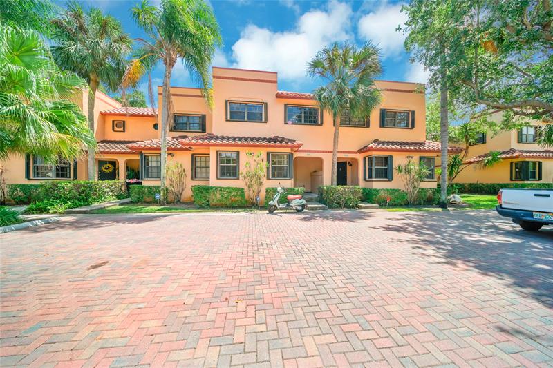 200 NE 17th Court Fort Lauderdale FL 33305