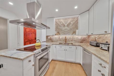 200 NE 17th Court Fort Lauderdale FL 33305