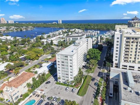 2555 NE 11th Street Fort Lauderdale FL 33304