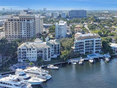 2555 NE 11th Street Fort Lauderdale FL 33304