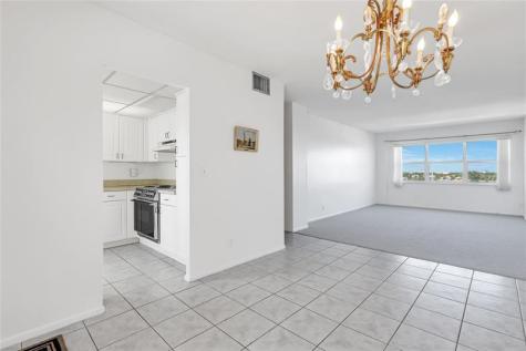 2555 NE 11th Street Fort Lauderdale FL 33304