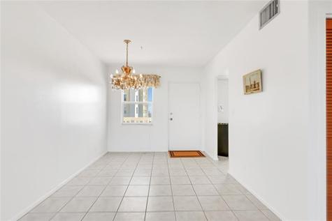 2555 NE 11th Street Fort Lauderdale FL 33304