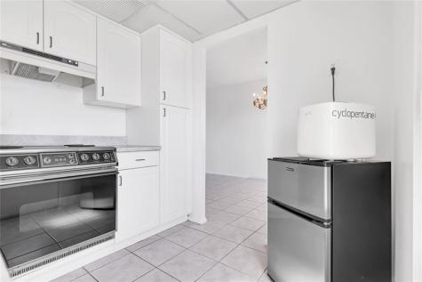 2555 NE 11th Street Fort Lauderdale FL 33304
